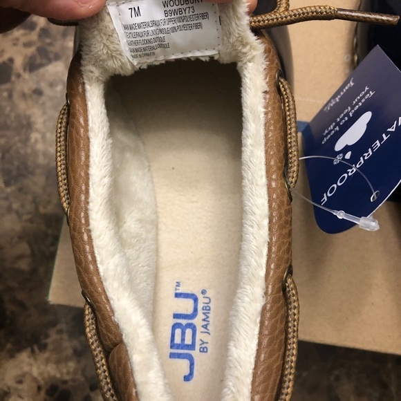 JBU Women’s waterproof shoes, Size 7, Brand new with box, perfect condition - Picture 7 of 13